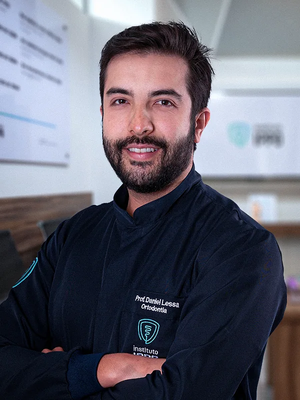 Dr. Daniel Lessa